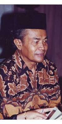 Abdullah Hussain, Malaysian novelist (Interlok)., dies at age 94